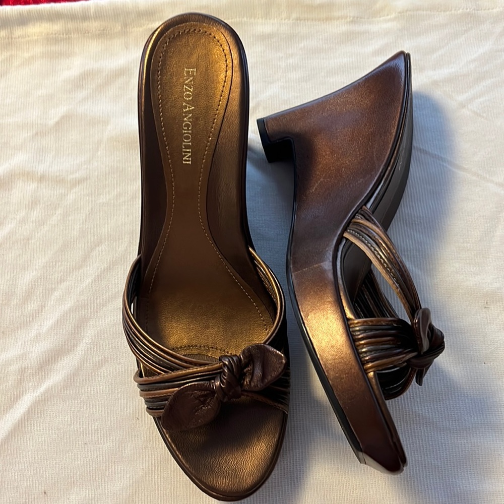 Enzo Angiolini wedges